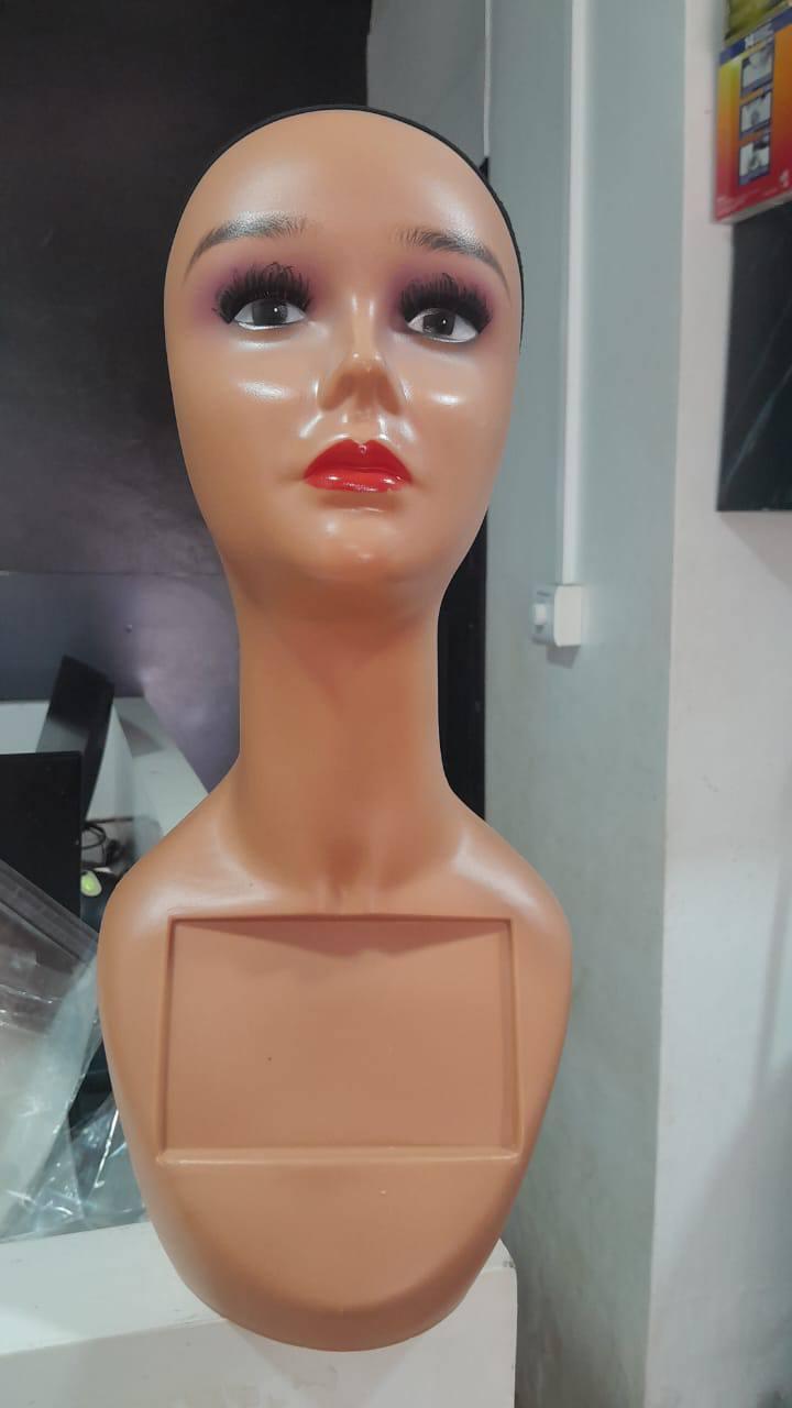 Manequin head